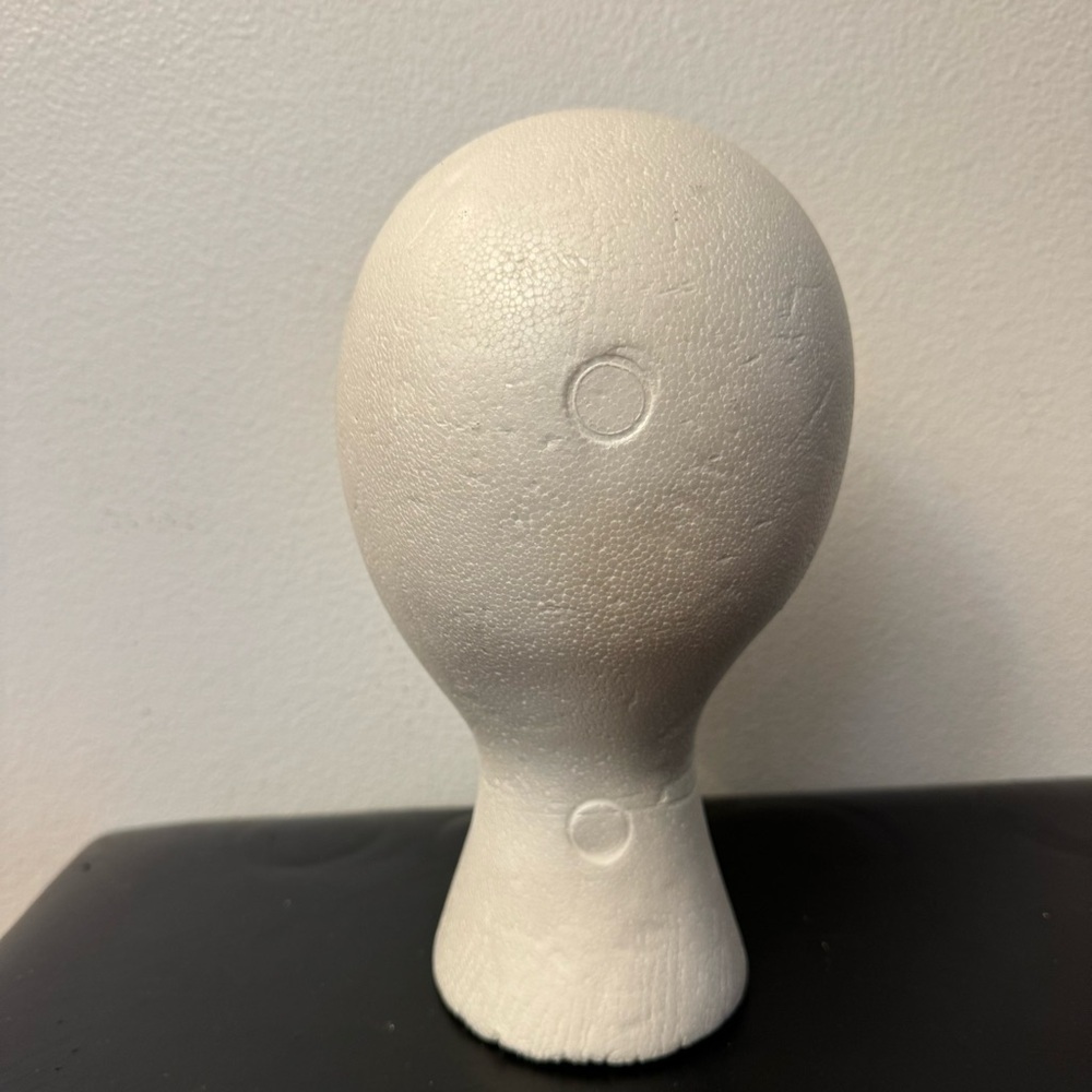 styrofoam feminine MANNEQUIN display HEAD for WIGS and HATS - Picture 4 of 5
